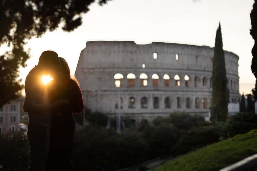 Secret Proposal Photoshoot in Rome + Reel - How the photography and video service works