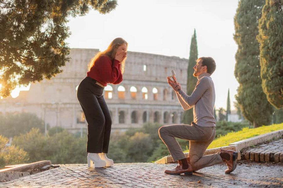Secret Proposal Photoshoot in Rome + Reel - Simple preparation that protects the surprise