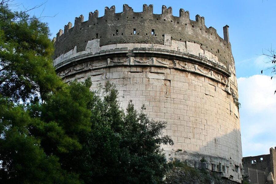 Secrets Below Rome: Tour Catacombs and Ancient Appian Way - A short stop at Domine Quo Vadis