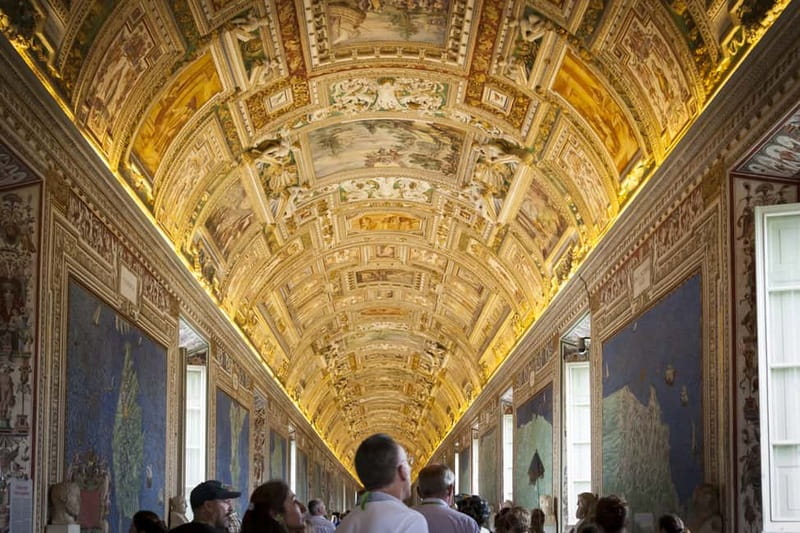 Semiprivate Guided Tour of Vatican Museums & Sistine Chapel - The Cortile del Belvedere and the Vatican’s first great collections