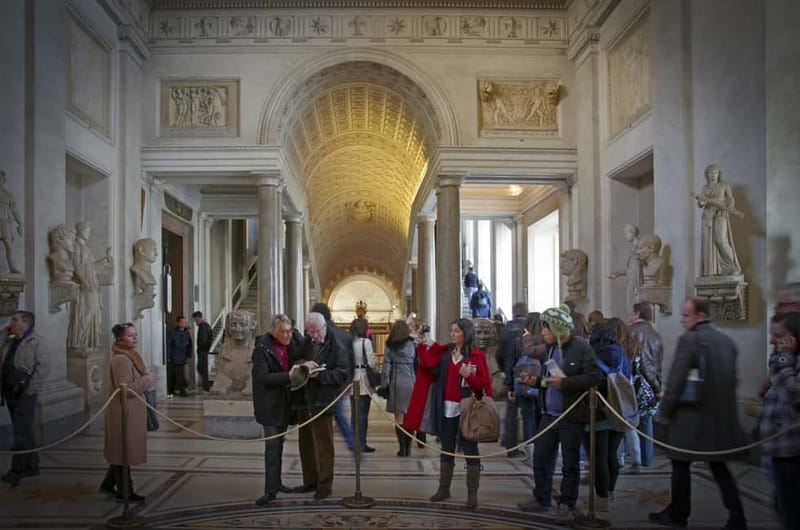 Semiprivate Guided Tour of Vatican Museums & Sistine Chapel - Reserved entry through the Vatican Museums