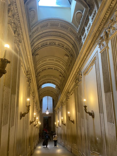 Sistine Chapel and Vatican Museums Skip-the-line Ticket - The long route to the Sistine Chapel