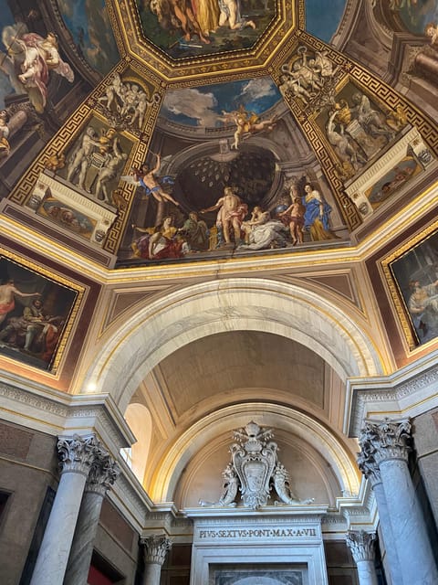 Sistine Chapel, Vatican Museums Tour & Entry to St Peter's - What the guide and headset add
