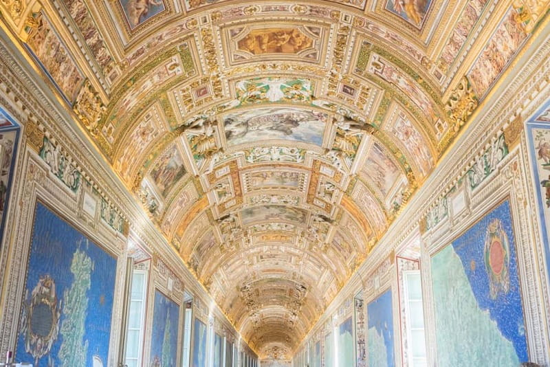 Skip-The-Line Vatican Museum, Galleries & Sistine Chapel - Meeting your host on Via Candia 131