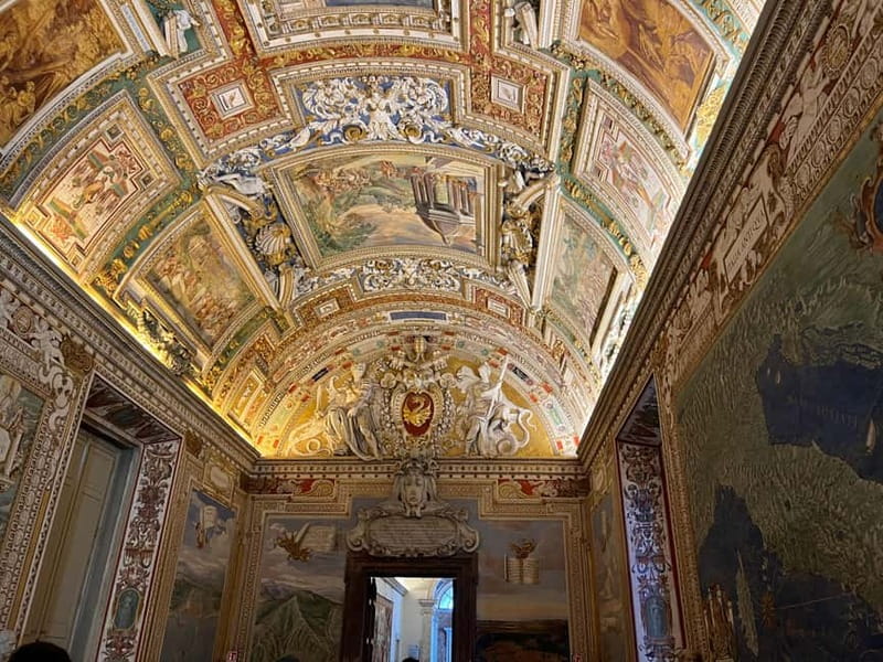 Skip-The-Line Vatican Museum, Galleries & Sistine Chapel - Raphael’s Rooms and the great art stops