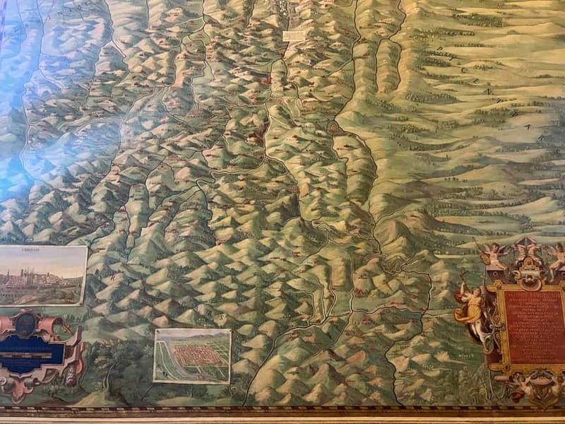 Skip-The-Line Vatican Museum, Galleries & Sistine Chapel - Crowds, clothing, and physical demands