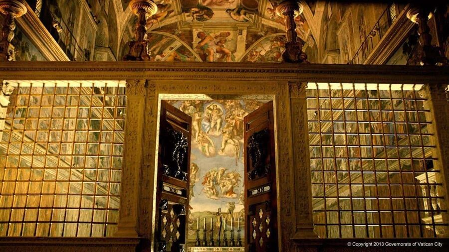 Skip The Line- Vatican Museum & Sistine Chapel - Ancient sculpture and the Vatican’s first big impression