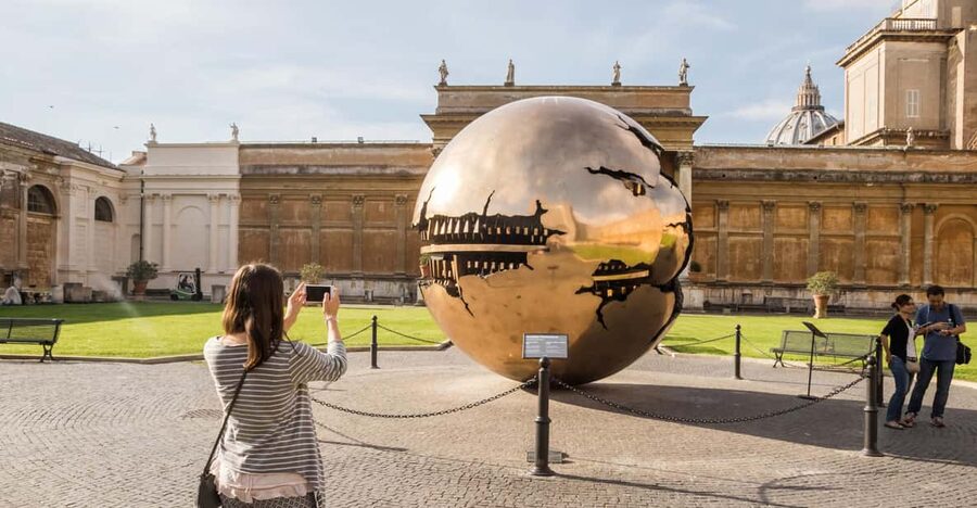 Skip-The-Ticket-Line Vatican Museums & Sistine Chapel Entry - Finding the I Love Rome Meeting Point