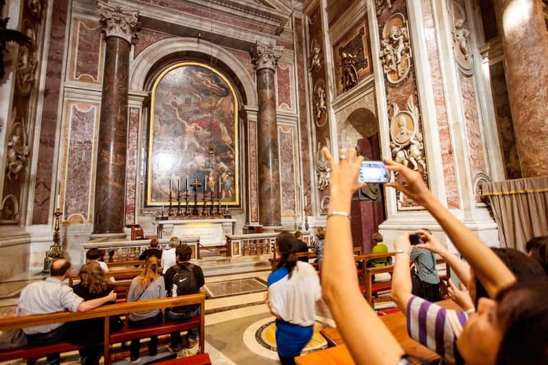 St Peter's Basilica Express Guided Tour with Dome Climb - The biggest issue is the wait, not the sightseeing