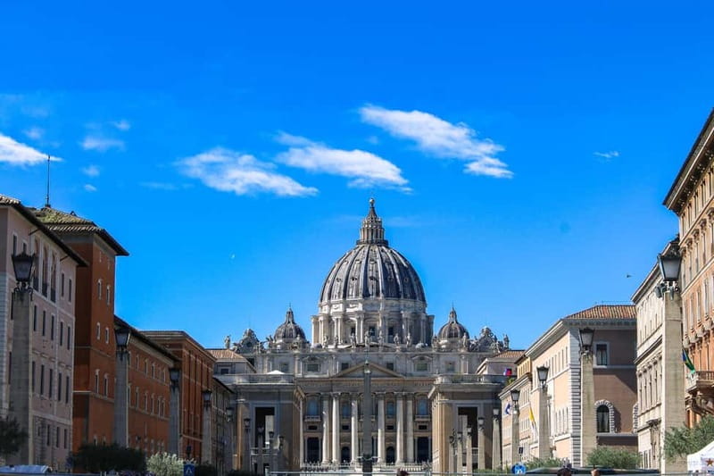 St. Peter's Basilica: Guided Tour with Reserved Entry - Why a Guide Helps Inside St. Peter’s Basilica