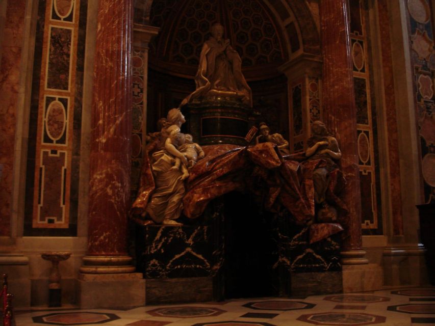 St Peter's Basilica tour with Dome and Crypts(Papal Tomb) - The dome climb and its 304 steps