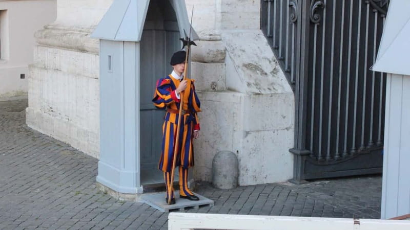 St. Peter's Dome Climb, Basilica and Vatacombs Tour - Who will enjoy this Vatican experience most