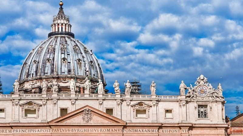 St. Peter's Dome Climb, Basilica and Vatacombs Tour - What the $69 price gets you