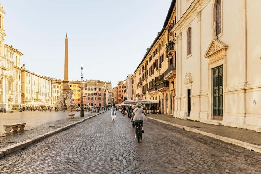 Sunrise in Rome: Small Group E-Bike Tour & Italian breakfast - Key points at a glance