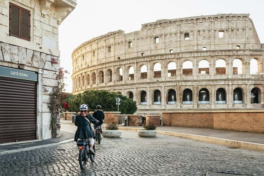 Sunrise in Rome: Small Group E-Bike Tour & Italian breakfast - What the e-bikes are like on Rome’s streets