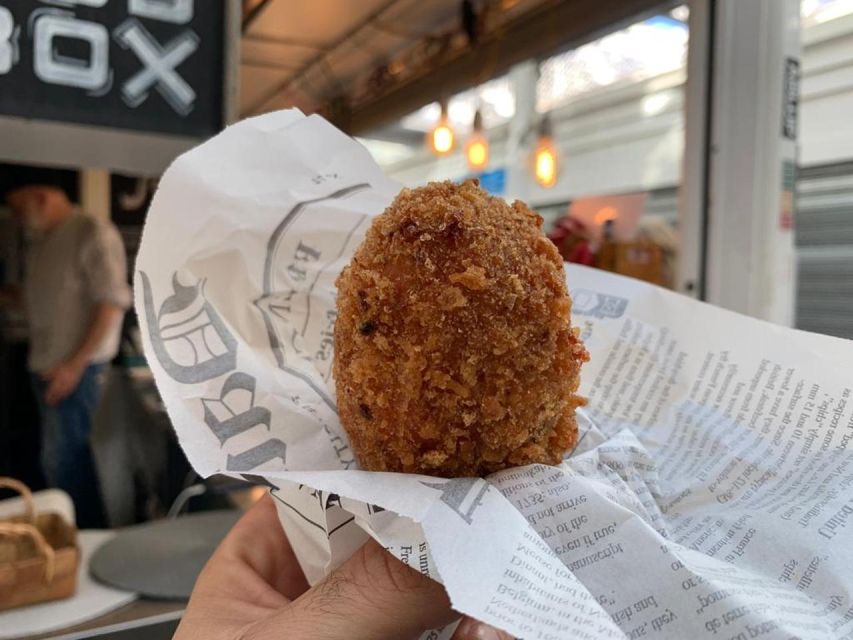 Testaccio Experience: Street Food, Market and Traditions - The Roman pasta stop and seasonal dessert