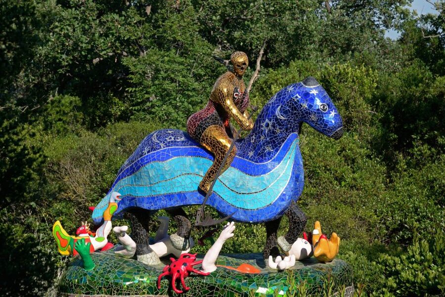 The place of dreams: the Tarot Garden w/Wine tasting - Who Will Enjoy This Day Most
