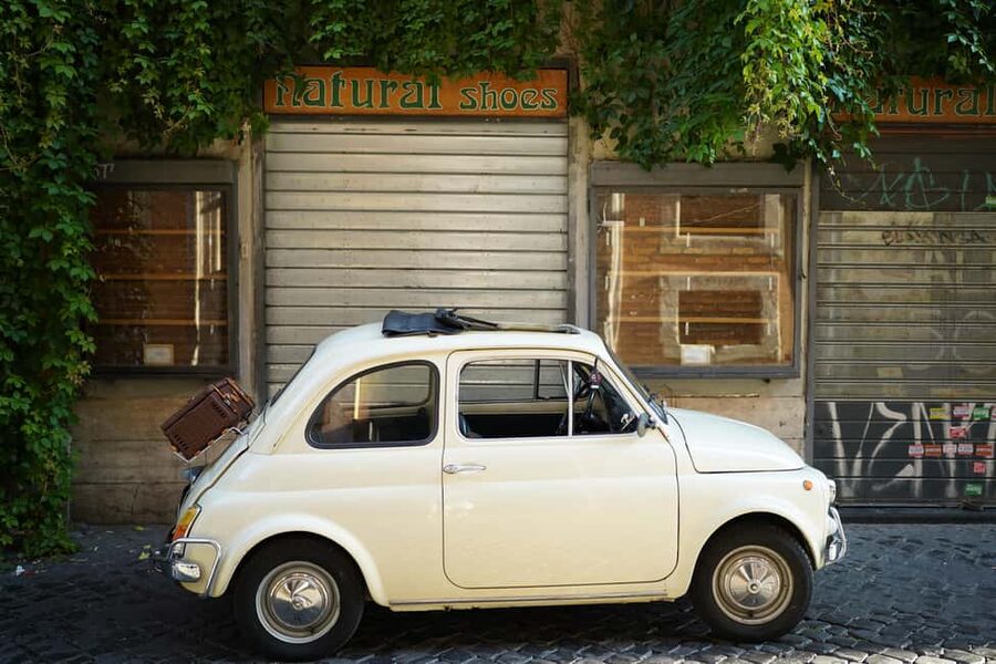 Timeless Rome: A Journey in a Vintage Fiat 500 - Trastevere from the Fiat