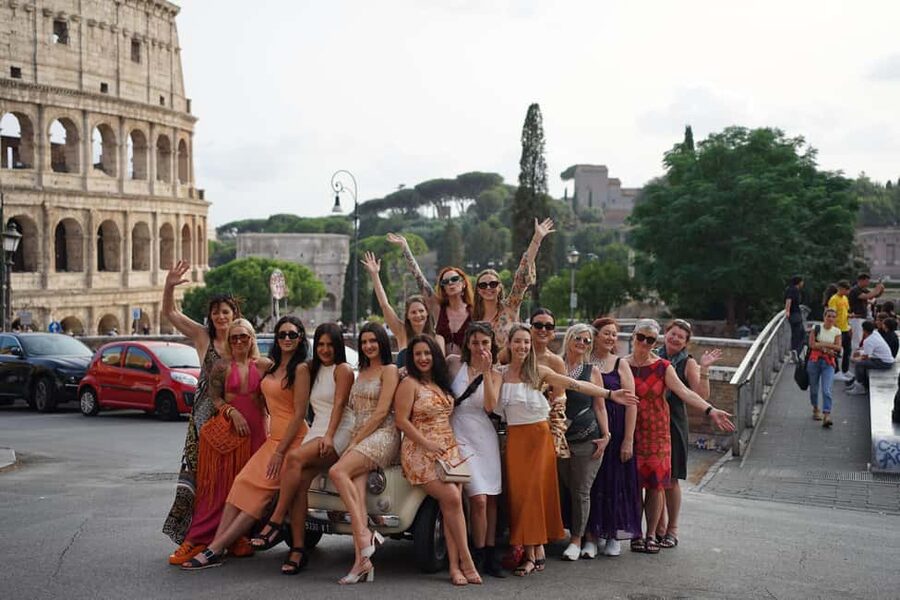Timeless Rome: A Journey in a Vintage Fiat 500 - Circus Maximus from the road
