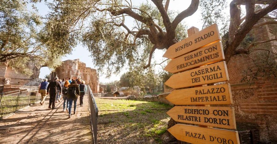 Tivoli: Entrance Ticket to Villa Adriana & App Audioguide - The Maritime Theater and its artificial island