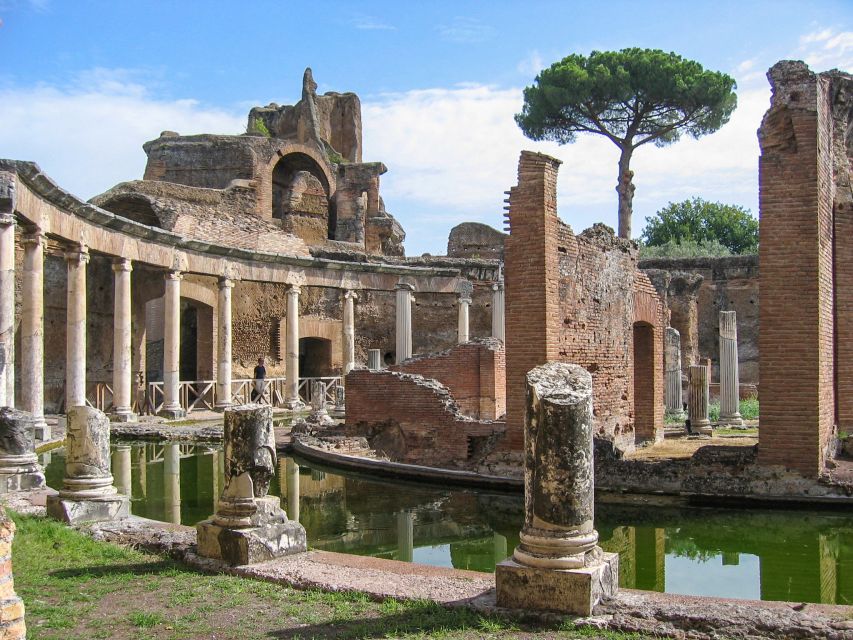 Tivoli: Hadrian's Villa and Villa d'Este Guided Tour - Hadrian’s Villa: an emperor’s enormous country residence