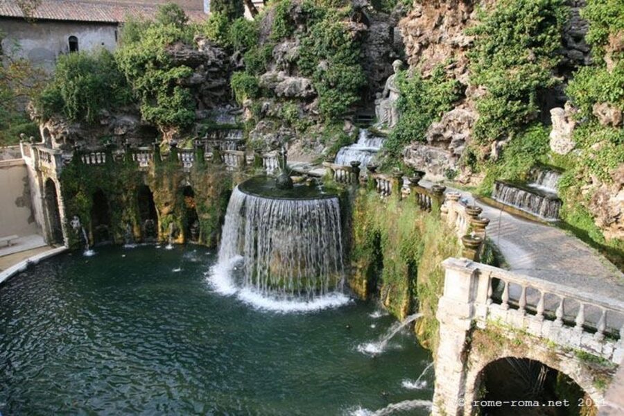 Tivoli: Hadrian's Villa and Villa d'Este Guided Tour - Villa d’Este: Renaissance fountains and theatrical water