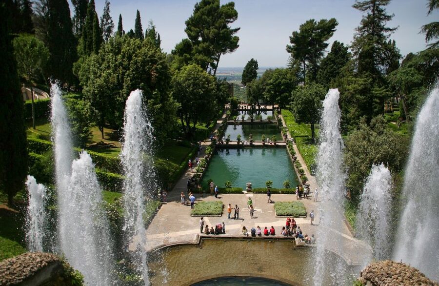Tivoli: Hadrian's Villa and Villa d'Este Guided Tour - Walking, weather, and practical limits