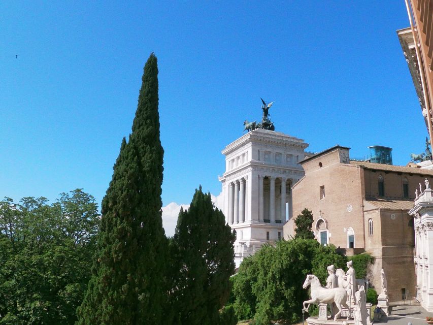 Tour of Colosseum & Roman Forum with Dutch Guide - Meeting at Angelino ai Fori