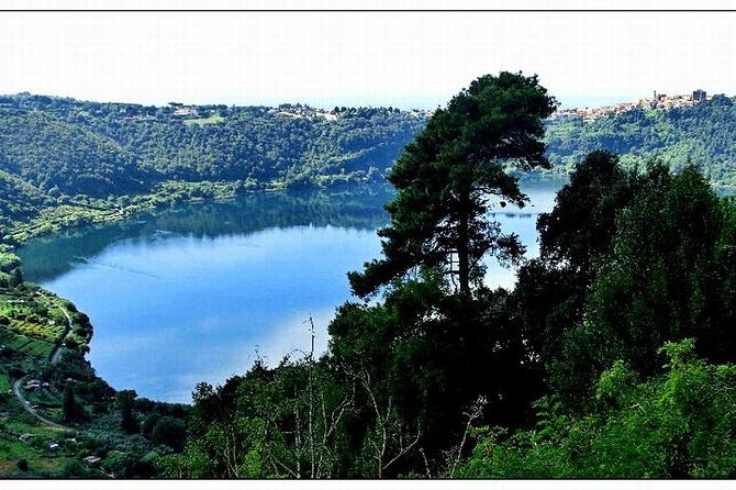 Tour to the Roman castles: Nemi, Ariccia and Castel Gandolfo, a day from Rome - What the price really buys you