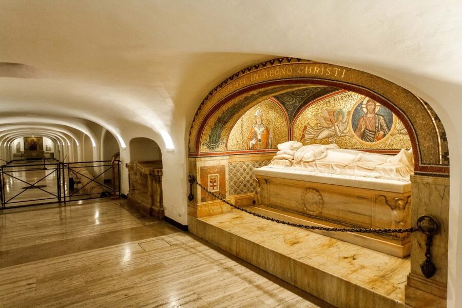 Vatican City: Skip-the-Line Vatican Museums & Sistine Chapel - Reaching Michelangelo’s Sistine Chapel