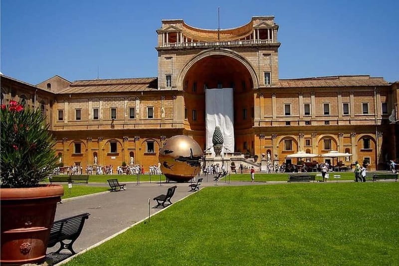 Vatican: Museum, Sistine Chapel & Raphael Rooms Evening Tour - Why a two-hour Vatican tour can work