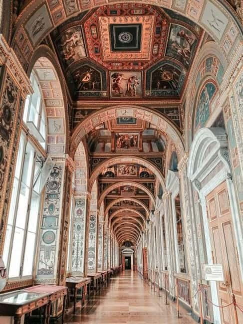 Vatican: Museum, Sistine Chapel & Raphael Rooms Evening Tour - The Vatican Museums in a fast but useful 70 minutes
