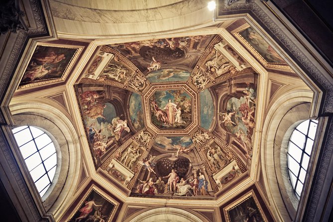 Vatican Museums and Sistine Chapel Fast-Track Tour - Cortile della Pigna and ancient sculpture