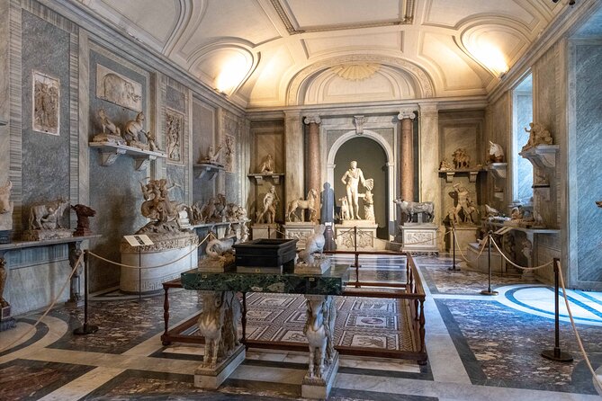 Vatican Museums, Sistine Chapel and St. Peter's Basilica Tour - A fast start at the Vatican Museums