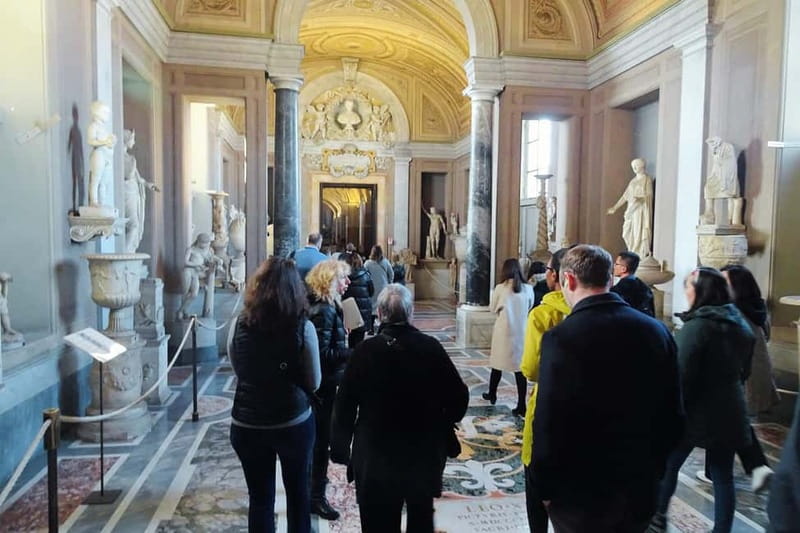 Vatican Museums, Sistine Chapel & Skip-the-Line Basilica - The Gallery of Tapestries and Raphael Rooms