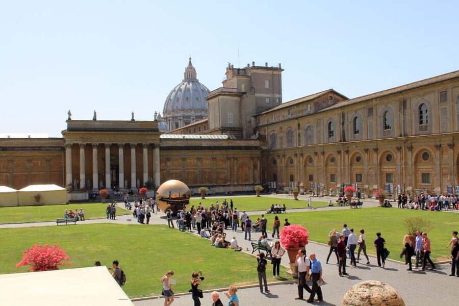 Vatican Museums & Sistine Chapel Skip-the-Line Entry Ticket - Entering the Vatican Museums