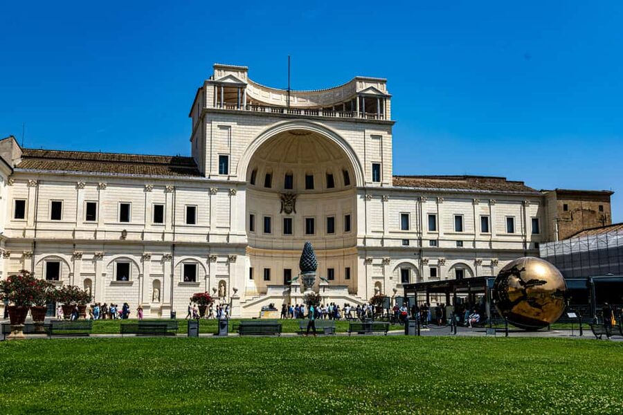 Vatican Museums & Sistine Chapel Skip-the-Line Guided Tour - Who should book this experience