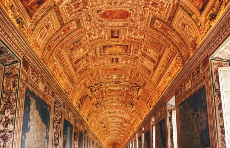 Vatican Museums, Sistine Chapel & St. Peter's Square Tour - Why priority entry matters at the Vatican