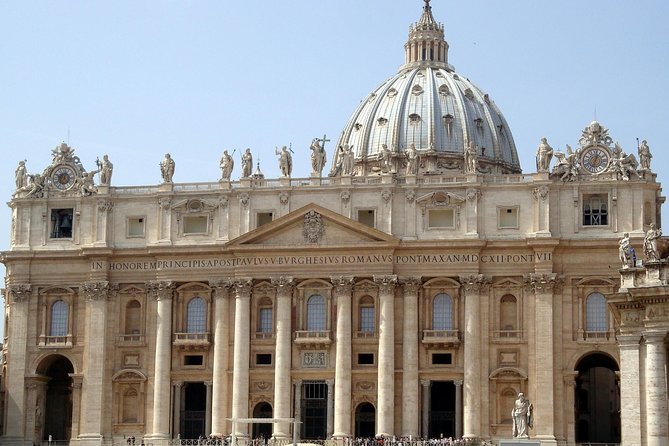 Vatican Museums Sistine Chapel Tour with access to St Peter - How crowded is this Vatican experience?