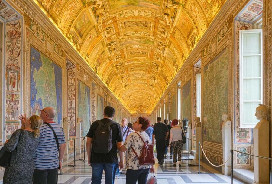 Vatican Museums & Sistine Chapel Tour with Optional Basilica - Why the Vatican Needs a Guided Route