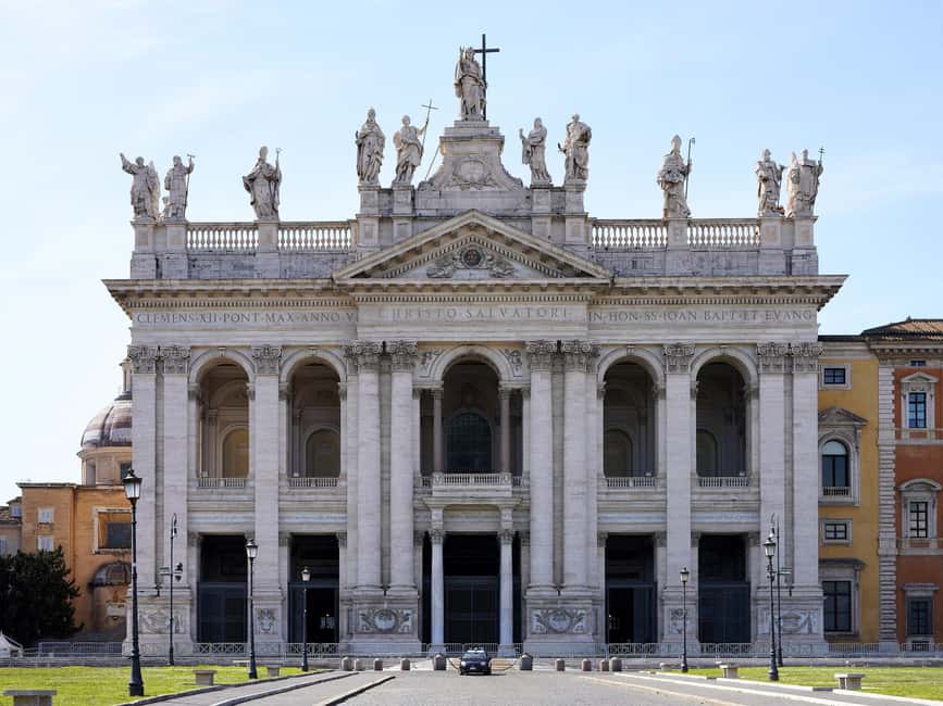 Vatican: Pope Francis Tomb and Papal Basilicas Tour - The guide makes the difference