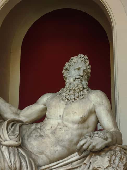 Vatican: Priority Entry to Vatican Museums an Sistine Chapel - Should you book it?
