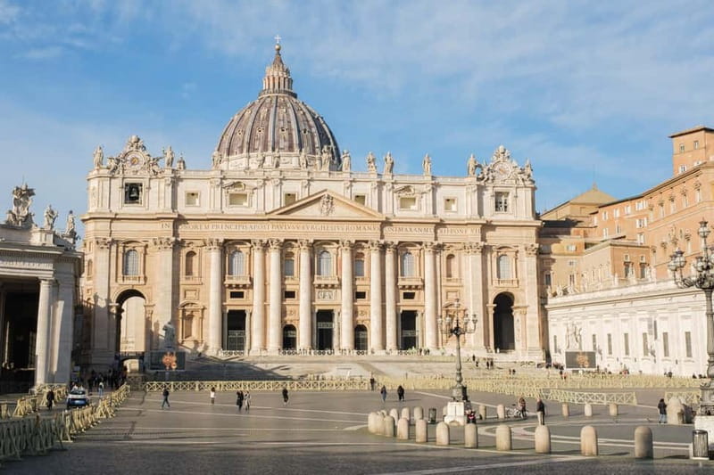 Vatican: St. Peter’s Basilica, Dome Climb & Papal Tombs Tour - Why the Dome climb is the main event