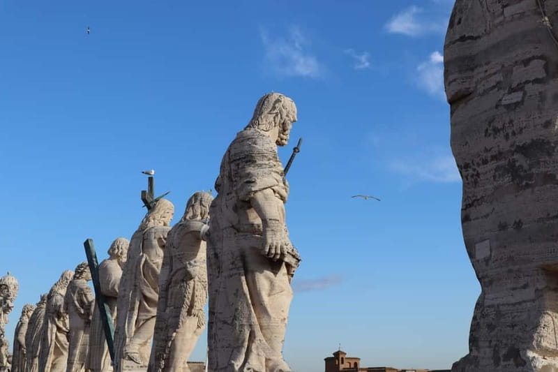 Vatican: St. Peter’s Basilica, Dome Climb & Papal Tombs Tour - The Vatican Grottoes and papal tombs