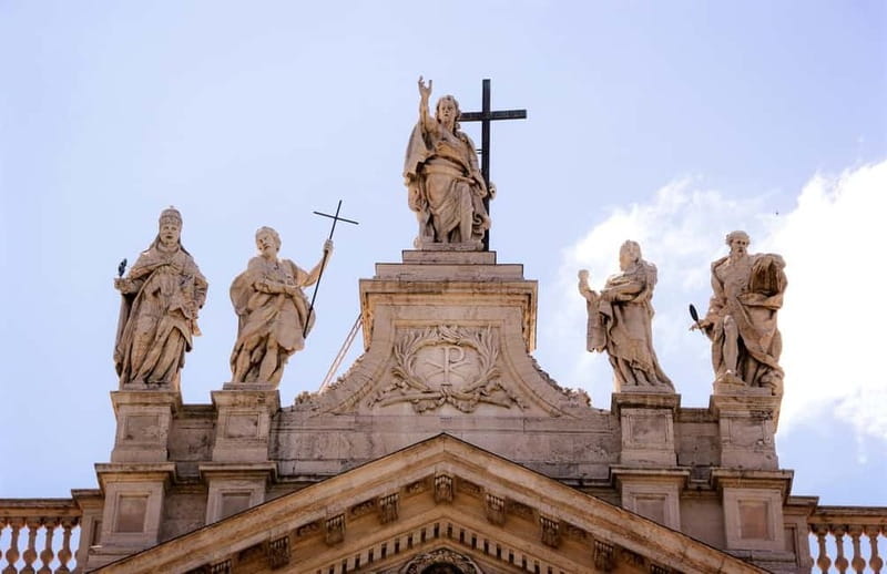Vatican: St. Peter’s Basilica & Papal Tombs Tour - Should you book it?