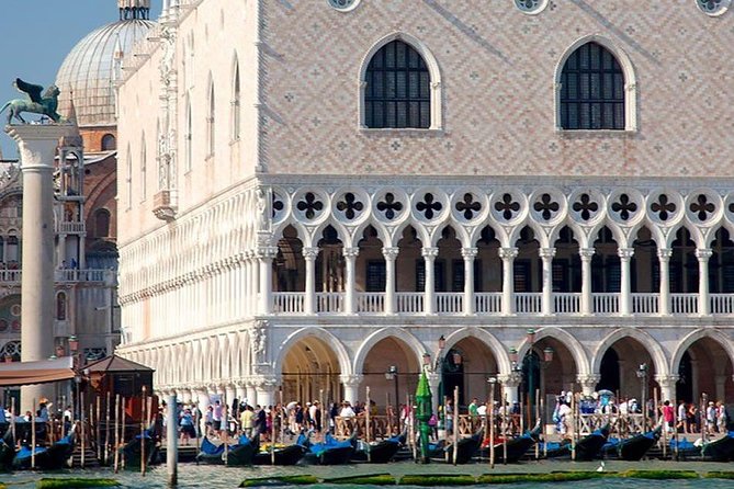 Venice Day Trip from Rome by High-Speed Train with Happy Hour - How the guides shape the day