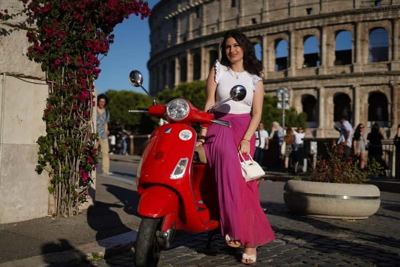 Vespa city tour in Rome with two different routes - Who will enjoy this Vespa tour
