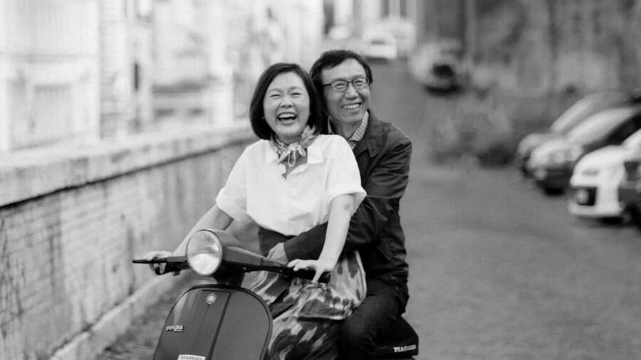 Vespa Tour with Professional Photography in Rome - Fontana dell’Acqua Paola and Gianicolo Terrace