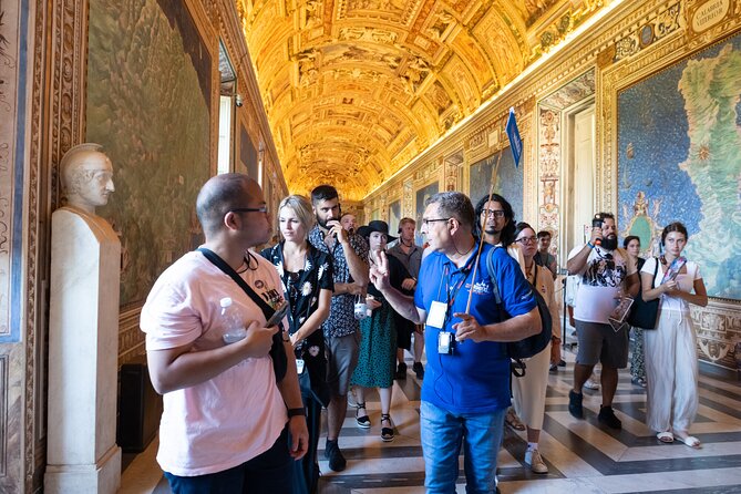 VIP Vatican Breakfast and Guided Tour with Sistine Chapel Access - St. Peter’s Square and Bernini’s colonnade