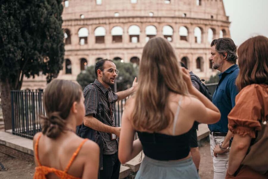 Walk the magic of Rome at night - Who will enjoy this evening walk